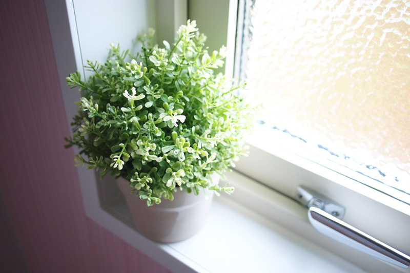 浴室用の造花 人工観葉植物 Ikea イケア 家は明かりから スウェーデンハウスで北欧生活
