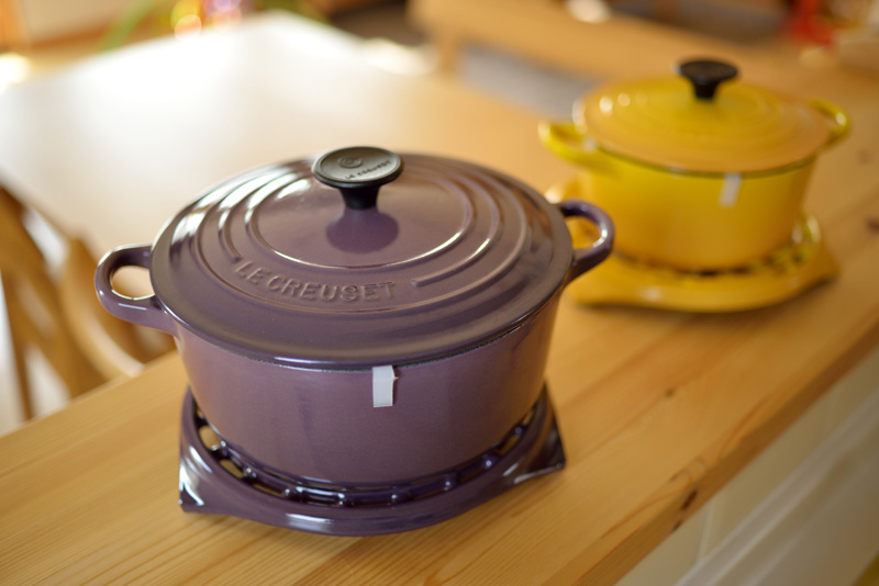 2台目のル・クルーゼ（LE CREUSET）と鍋敷き／ココット・ロンド